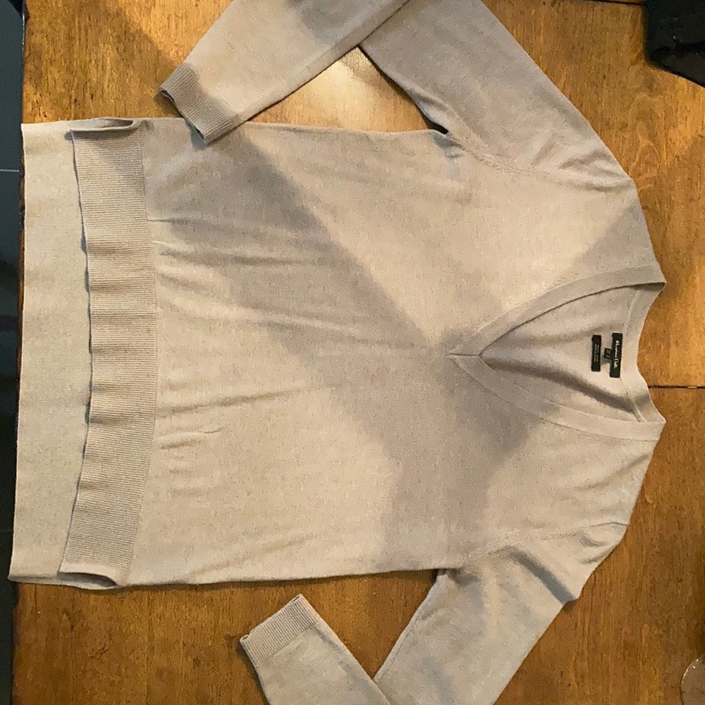 Massimo Dutti wool/silk sweater size small